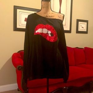 Super Cute Off The Shoulder Top!! 🤩